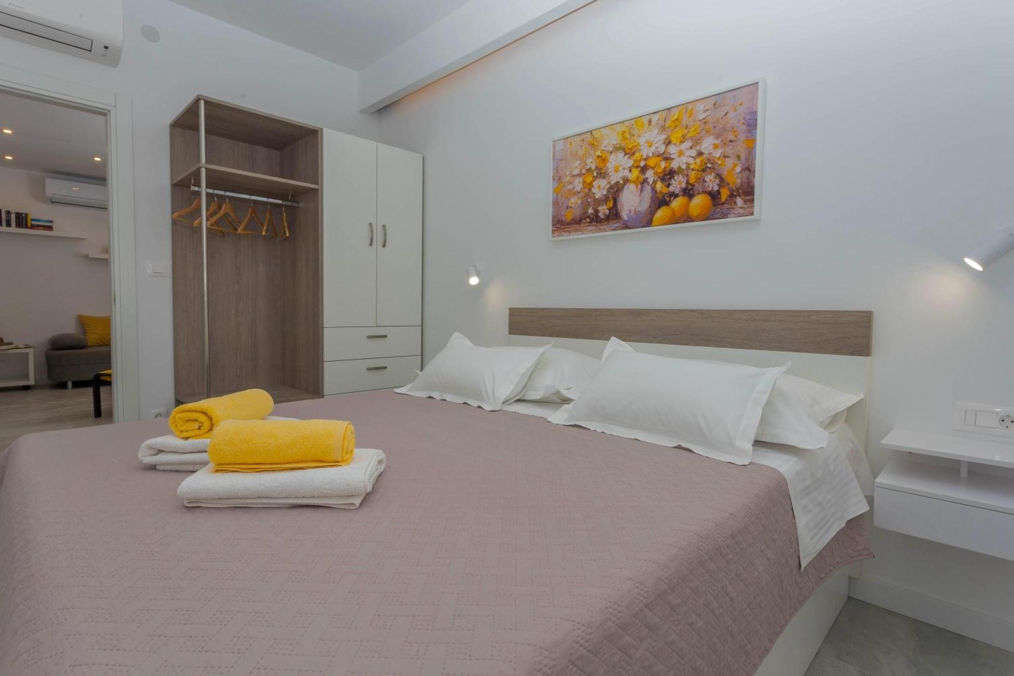 Apartments Tatjana Dominis Hvar Town Extérieur photo