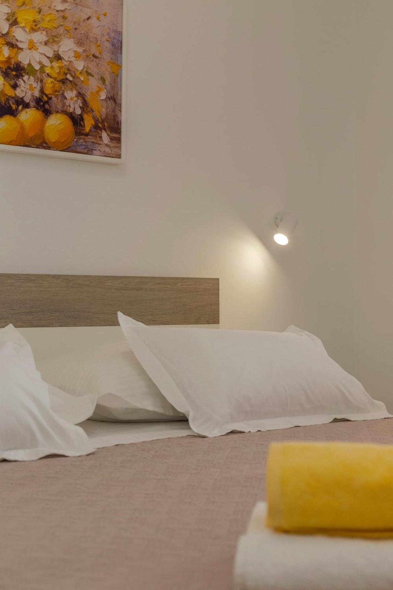 Apartments Tatjana Dominis Hvar Town Chambre photo
