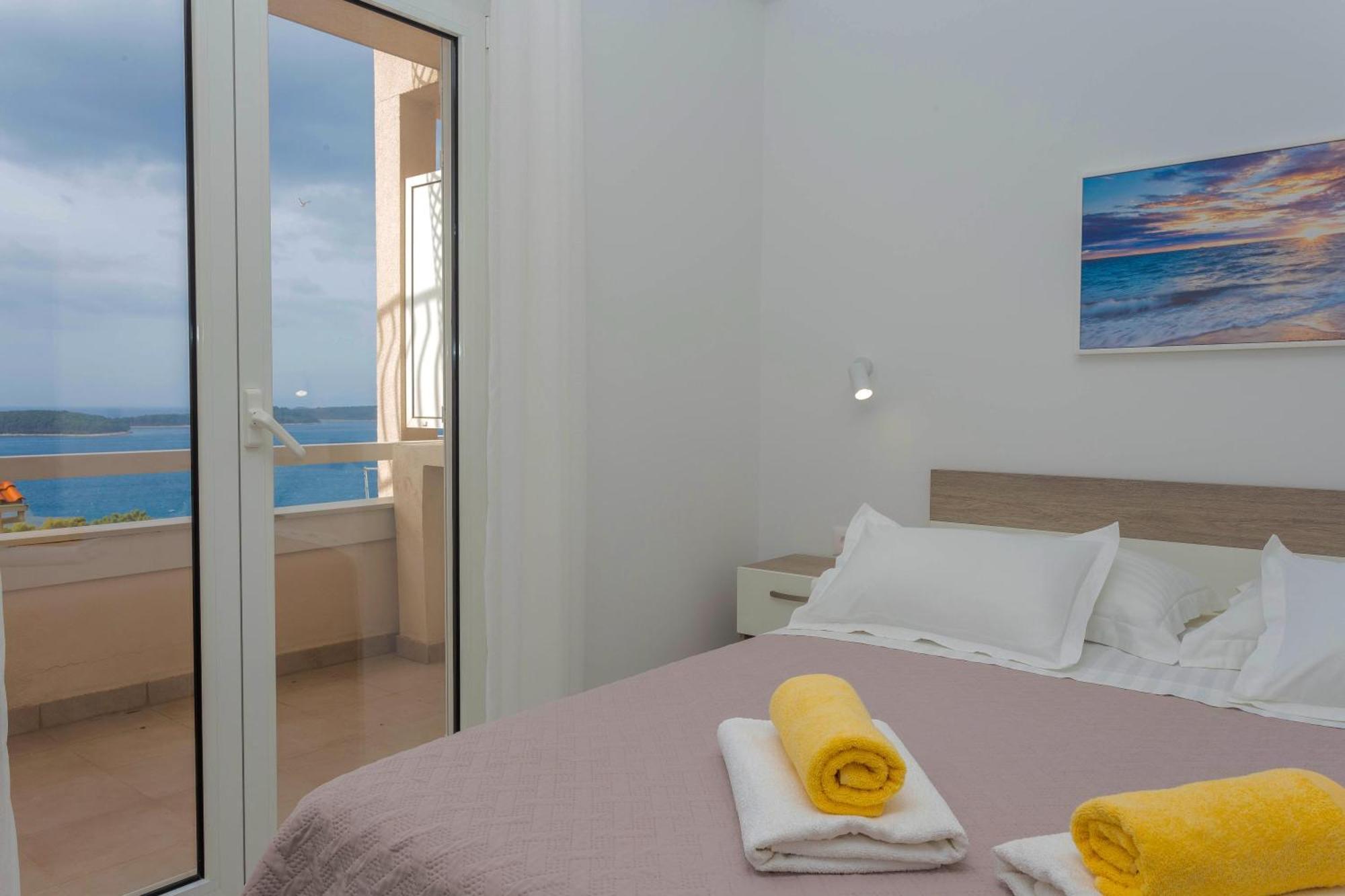 Apartments Tatjana Dominis Hvar Town Chambre photo