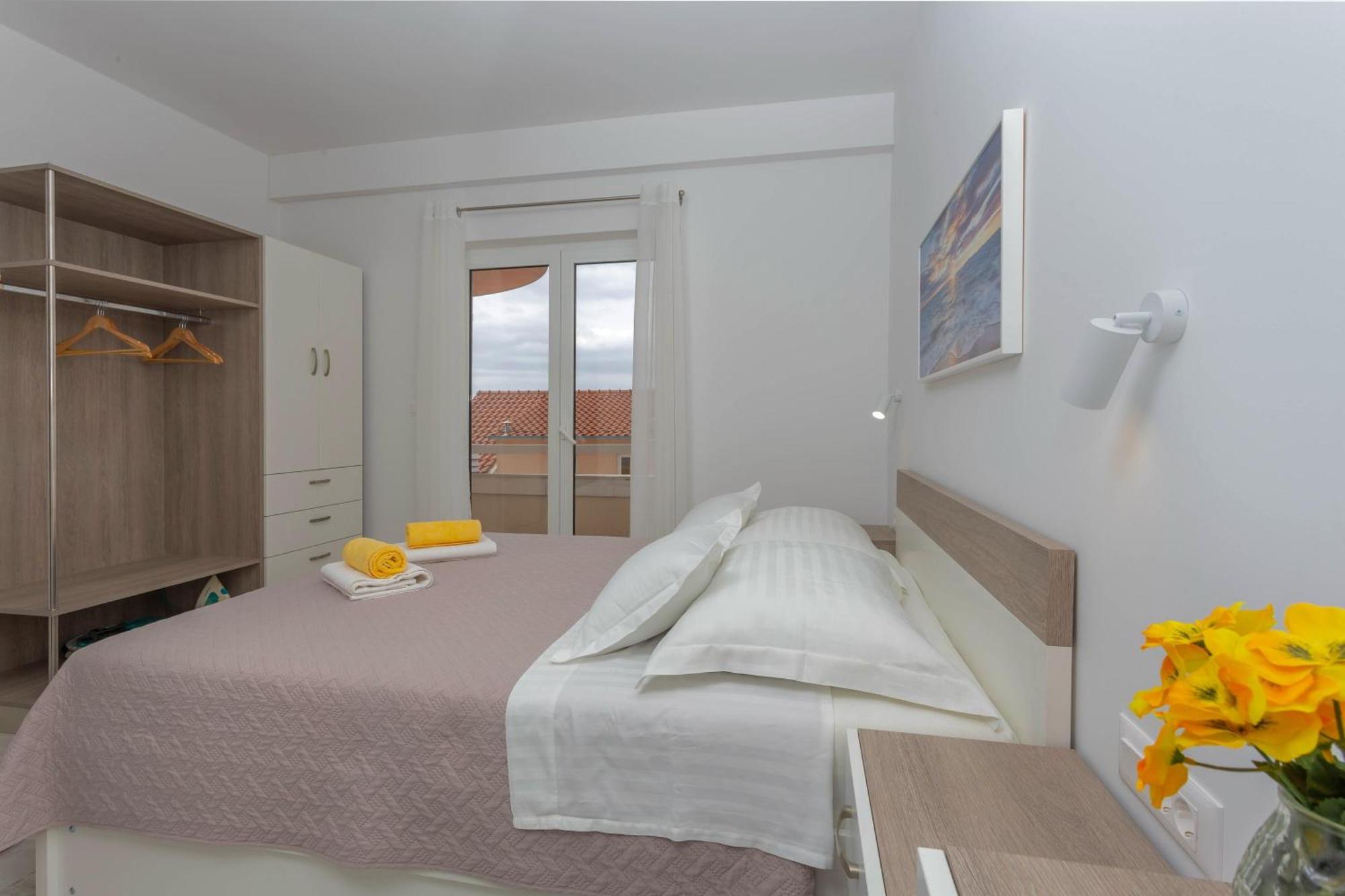 Apartments Tatjana Dominis Hvar Town Chambre photo